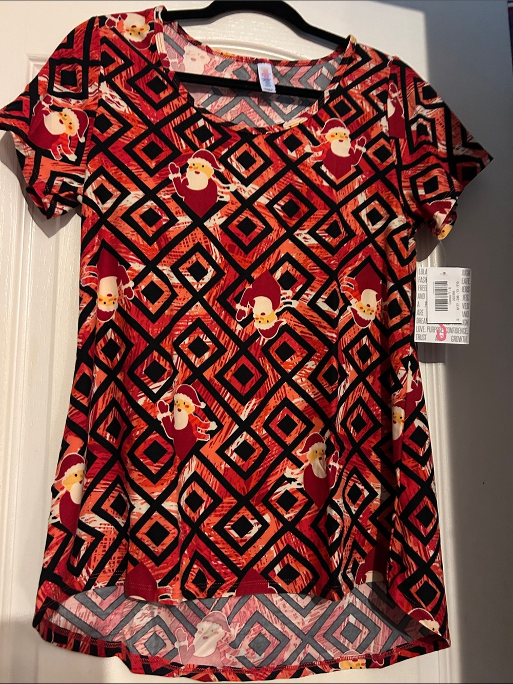 LuLaRoe Classic Tee Red Black Gray Geometric Santa Short Sleeve Top small
